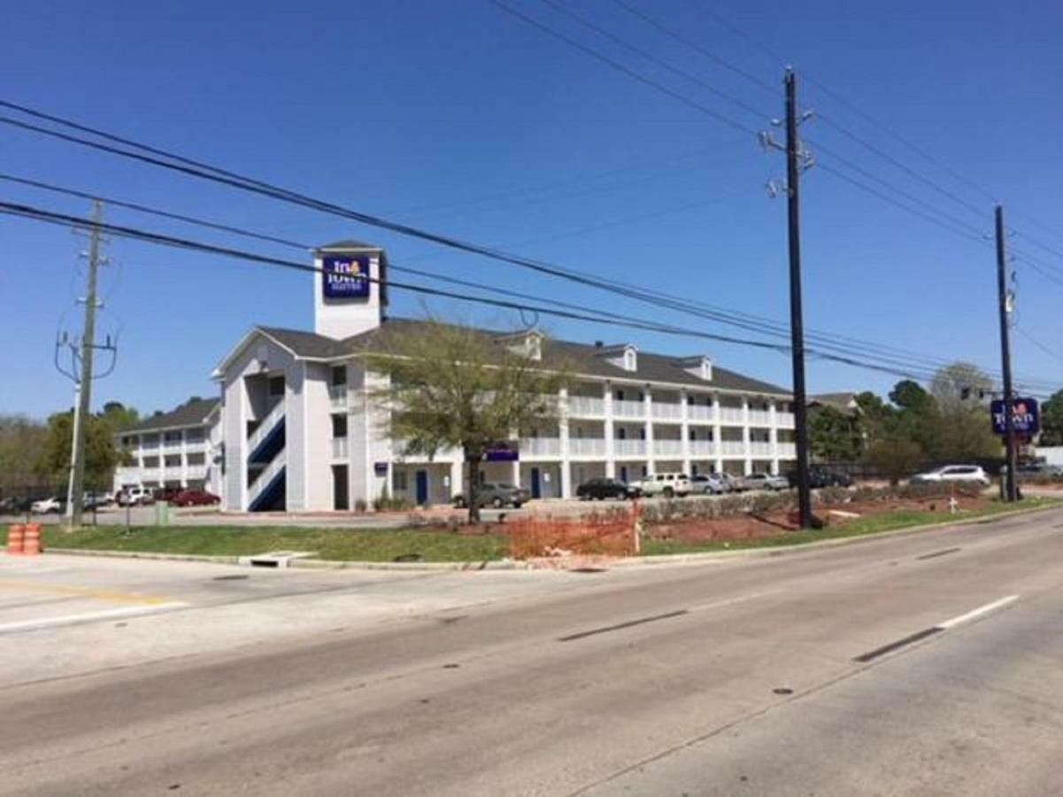 Intown Suites Extended Stay Houston Tx - Stuebner Airline Rd Louetta Kültér fotó